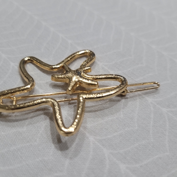 Free Add-On: Hair Clips! - Picture 9 of 11